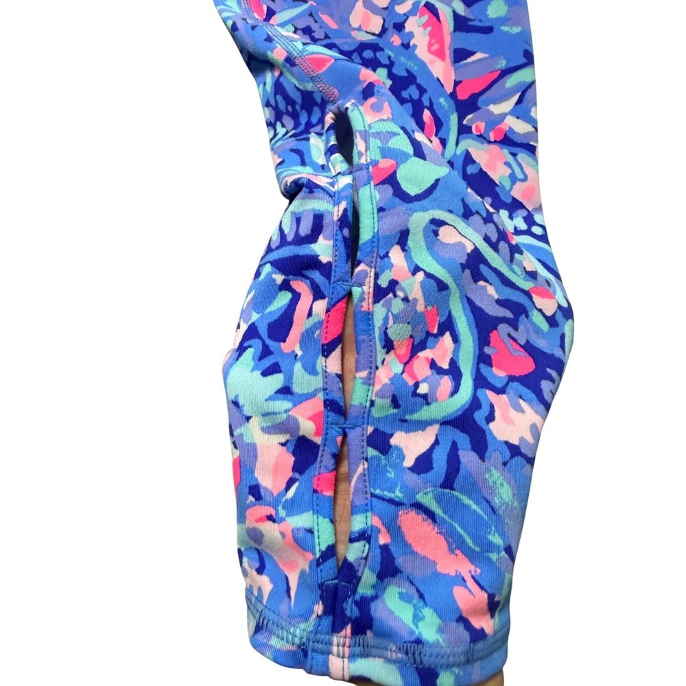 Lilly Pulitzer Luxletic Cropped Leggings Blue Pink  Keyhole Detail  Medium - Picture 5 of 8